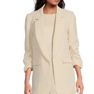 Gianni Bini Soft Beige Blazer